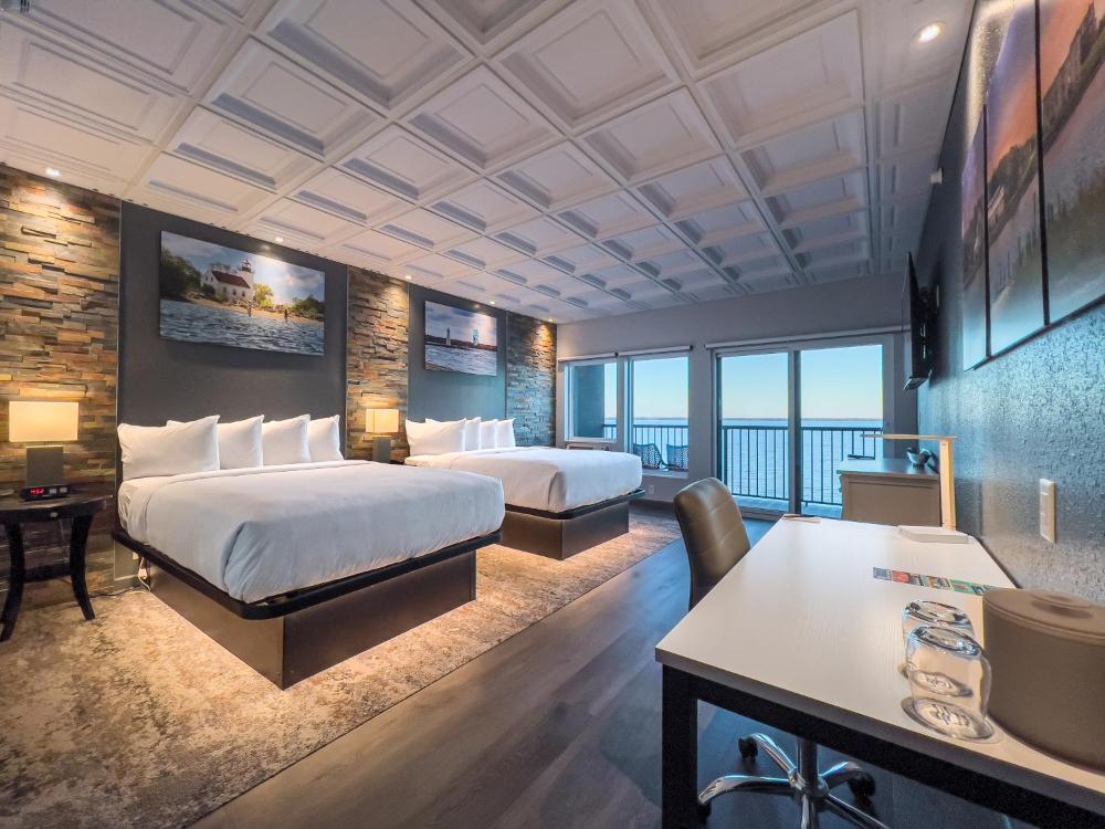Tower Lake View Two Queen interior